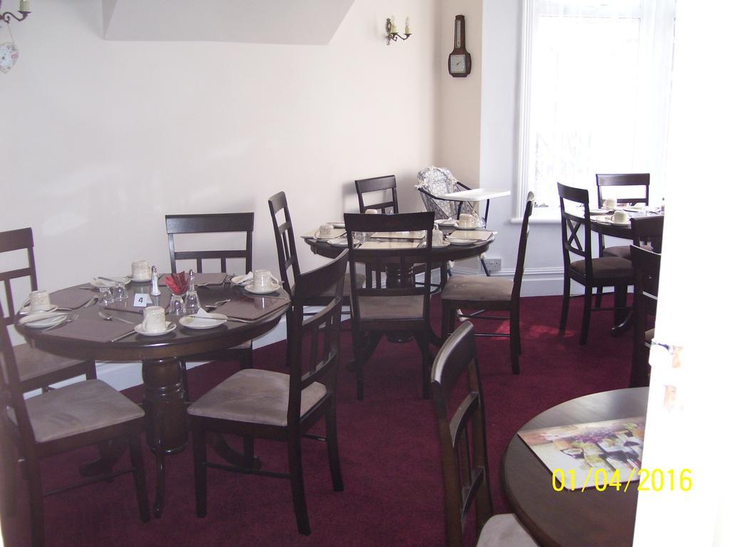 St Andrews Guesthouse Блекпул Екстериор снимка